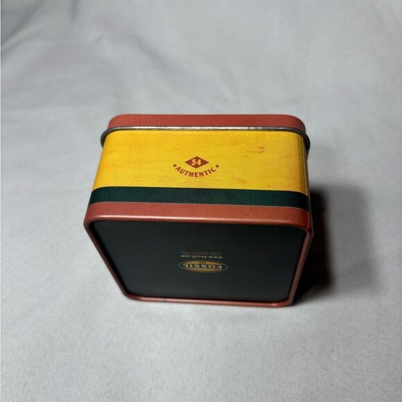3.5” Authentic Fossil Watch Tin Collectors Item Excellent Preloved Condition - Picture 2 of 5